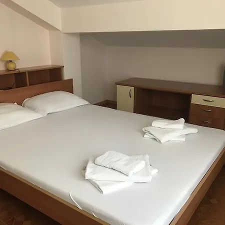 Diana Guest house