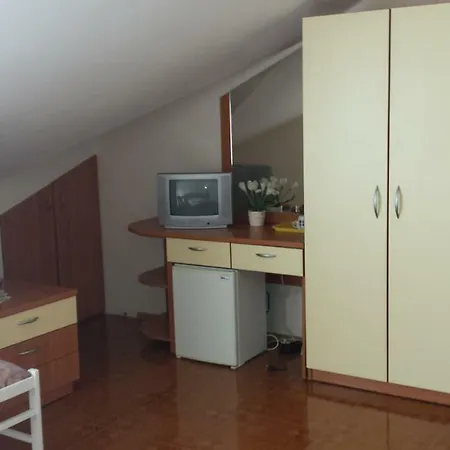 Guest house Diana 3*